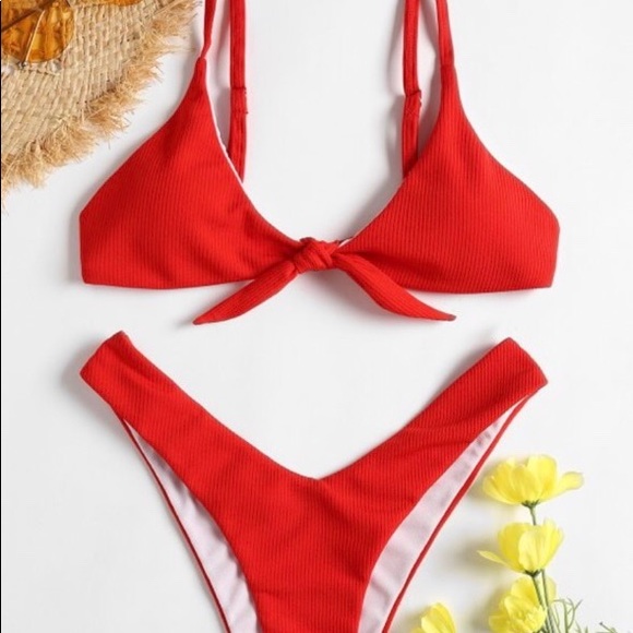 Red ribbed bikini set - Picture 3 of 3
